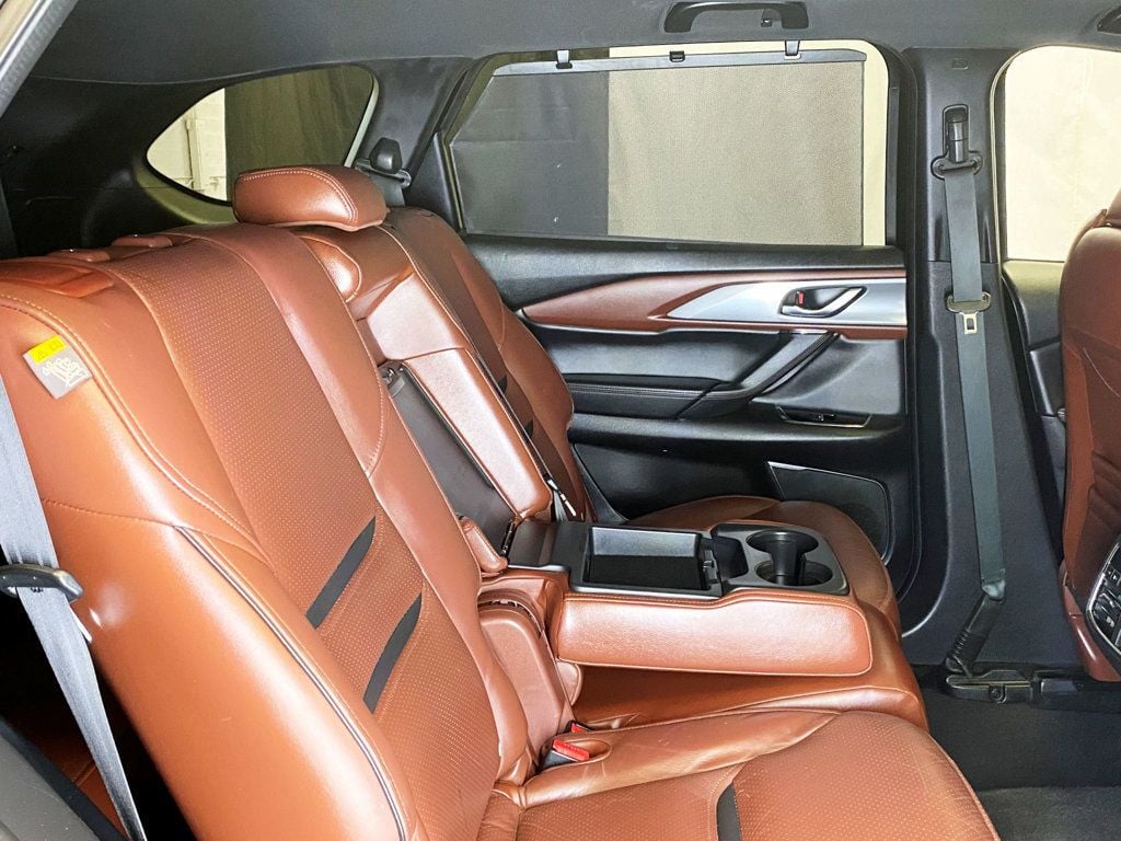 2016 Mazda CX-9 Signature photo 48