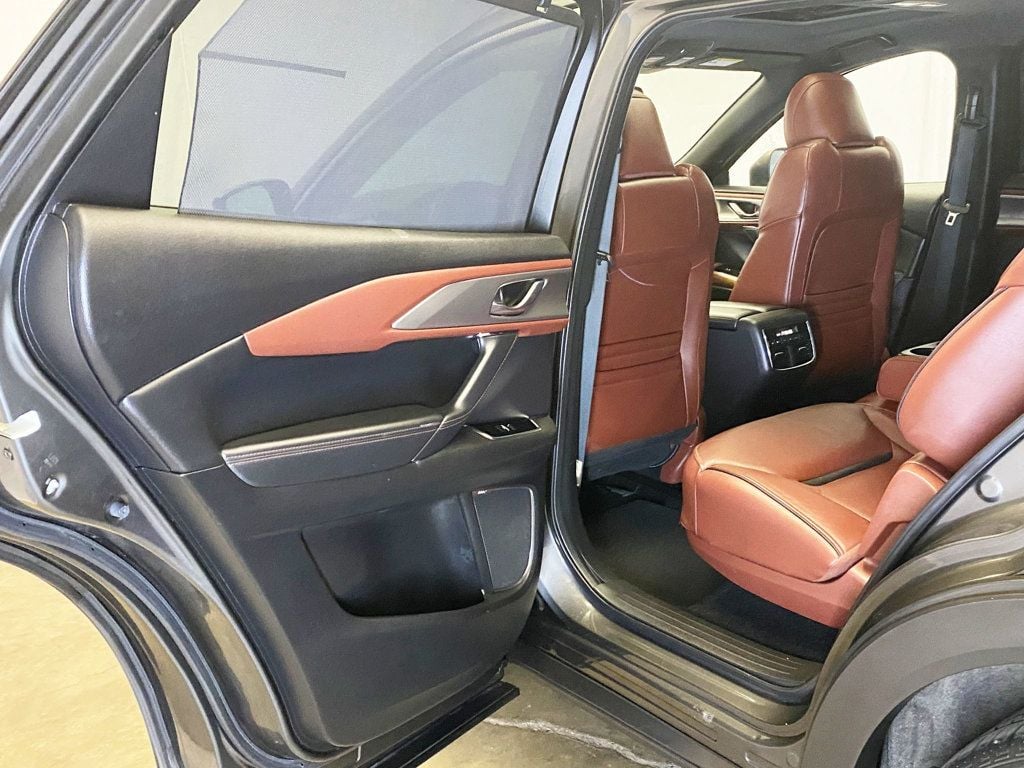 2016 Mazda CX-9 Signature photo 49