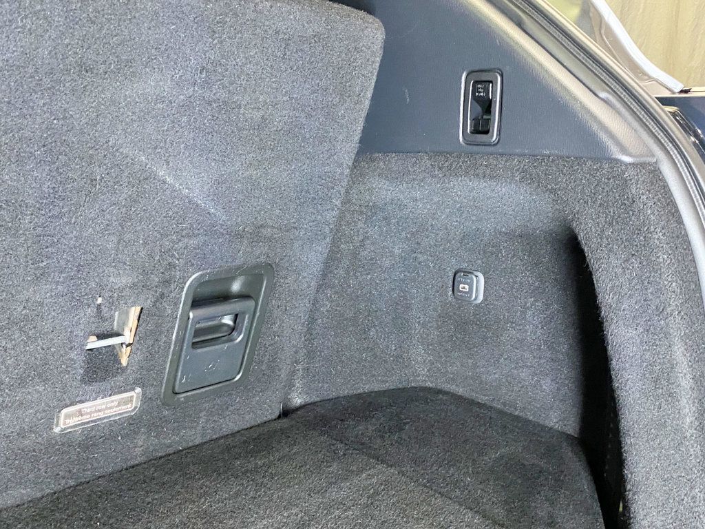 2016 Mazda CX-9 Signature photo 60