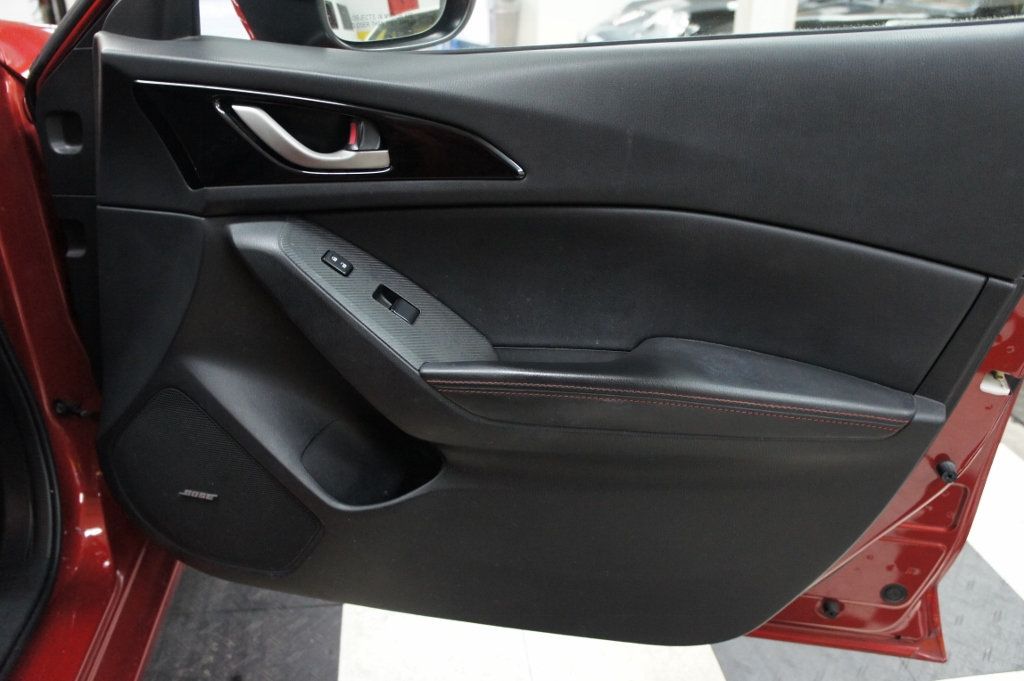 2016 Mazda Mazda3 Grand Touring photo 36