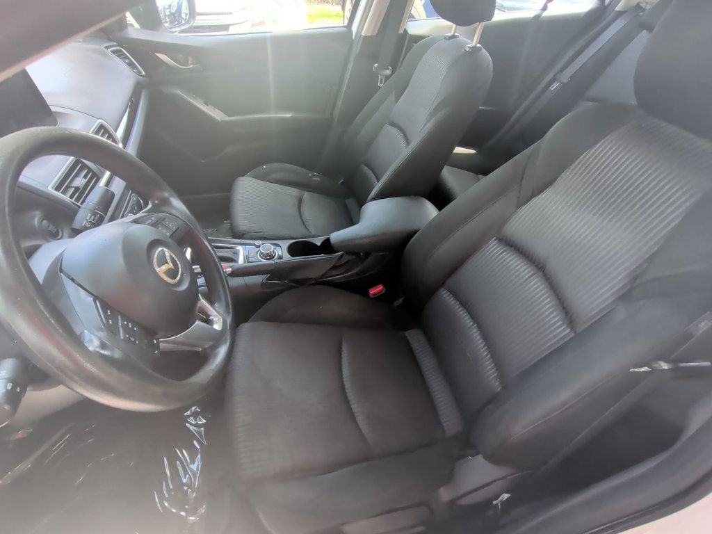 Mazda Mazda3 4dr Sedan Automatic i Sport photo 14