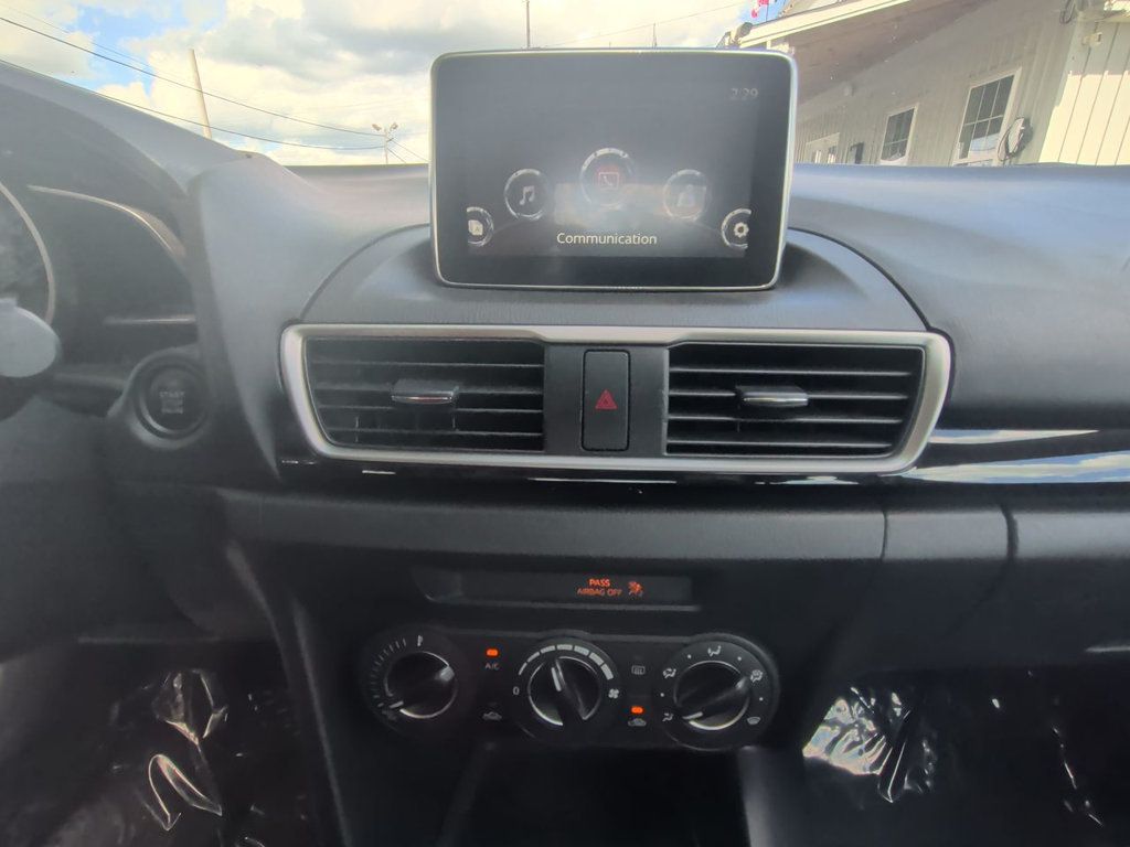 Mazda Mazda3 4dr Sedan Automatic i Sport photo 17