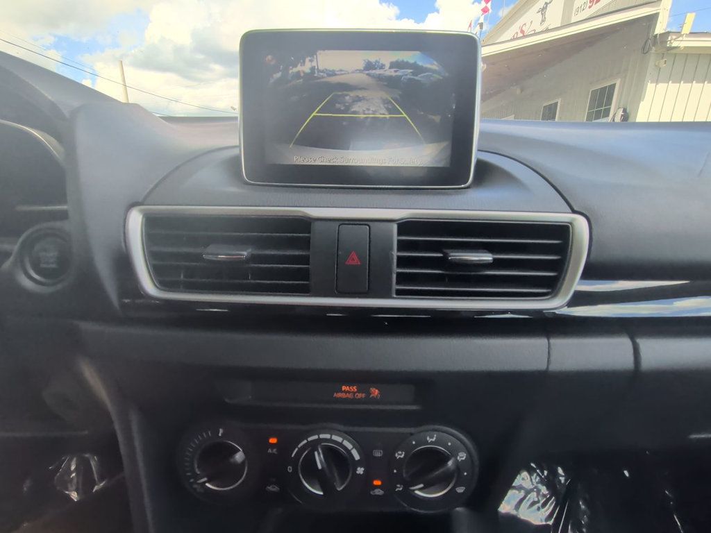 Mazda Mazda3 4dr Sedan Automatic i Sport photo 18