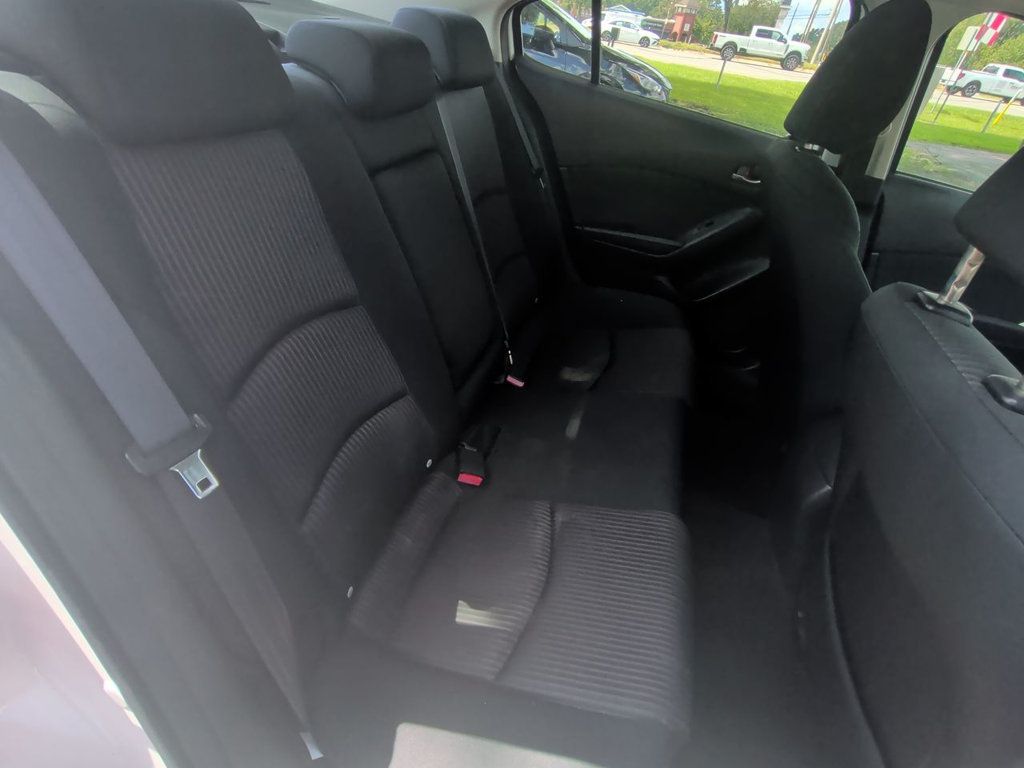 Mazda Mazda3 4dr Sedan Automatic i Sport photo 21