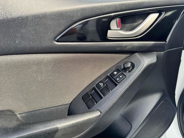 2016 Mazda Mazda3 4dr Sedan Automatic i Sport - 22991725 - 20