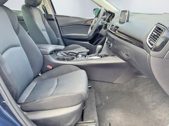 2016 Mazda Mazda3 4dr Sedan Automatic i Sport - 23015253 - 18