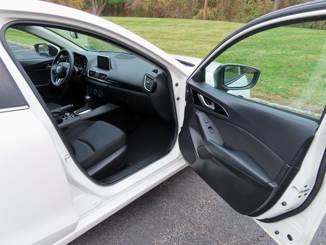 2016 Mazda Mazda3 4dr Sedan Automatic i Sport - 22938734 - 18