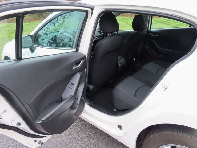 2016 Mazda Mazda3 4dr Sedan Automatic i Sport - 22938734 - 24