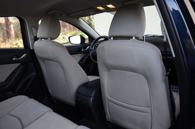 2016 Mazda Mazda3 4dr Sedan Automatic i Sport - 22958268 - 18