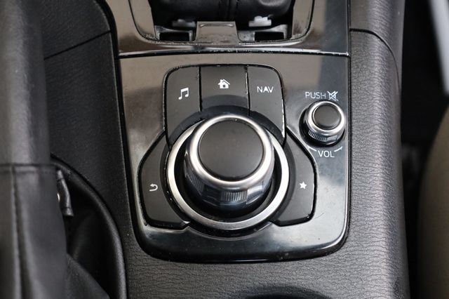 2016 Mazda Mazda3 4dr Sedan Automatic i Sport - 22958268 - 32