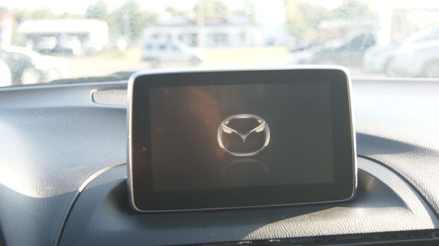 2016 Mazda Mazda3 4 NEW TIRES ,JUST SERVICED , VERY CLEAN INSIDE AND OUT - 22921548 - 11