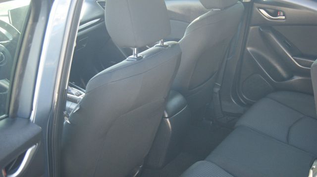 2016 Mazda Mazda3 4 NEW TIRES ,JUST SERVICED , VERY CLEAN INSIDE AND OUT - 22921548 - 37