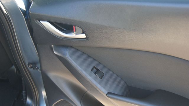 2016 Mazda Mazda3 4 NEW TIRES ,JUST SERVICED , VERY CLEAN INSIDE AND OUT - 22921548 - 45