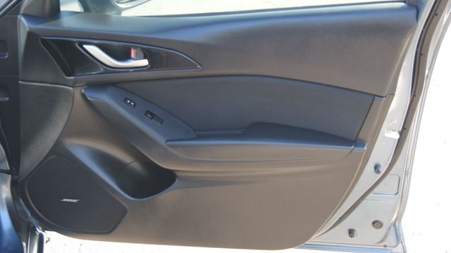 2016 Mazda Mazda3 4 NEW TIRES ,JUST SERVICED , VERY CLEAN INSIDE AND OUT - 22921548 - 50