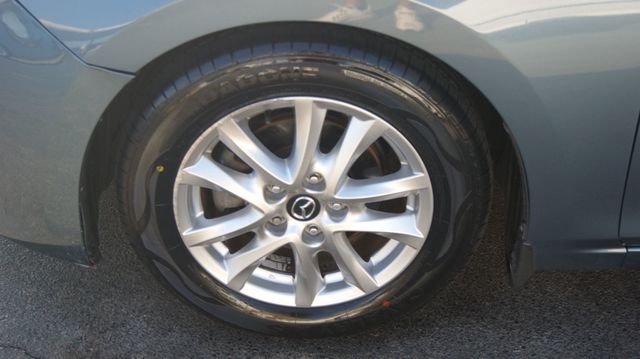 2016 Mazda Mazda3 4 NEW TIRES ,JUST SERVICED , VERY CLEAN INSIDE AND OUT - 22921548 - 55