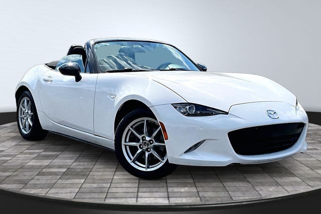 2016 Mazda MX-5 Miata 2dr Convertible Manual Sport - 23037935 - 2