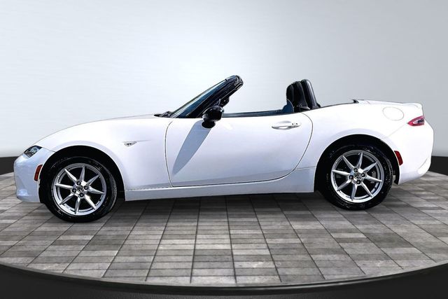 2016 Mazda MX-5 Miata 2dr Convertible Manual Sport - 23037935 - 3