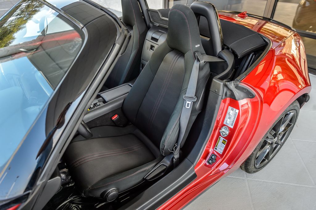 2016 Mazda MX-5 Miata MIATA CLUB - VERY CLEAN - ONE OWNER - MUST SEE - 23019269 - 41