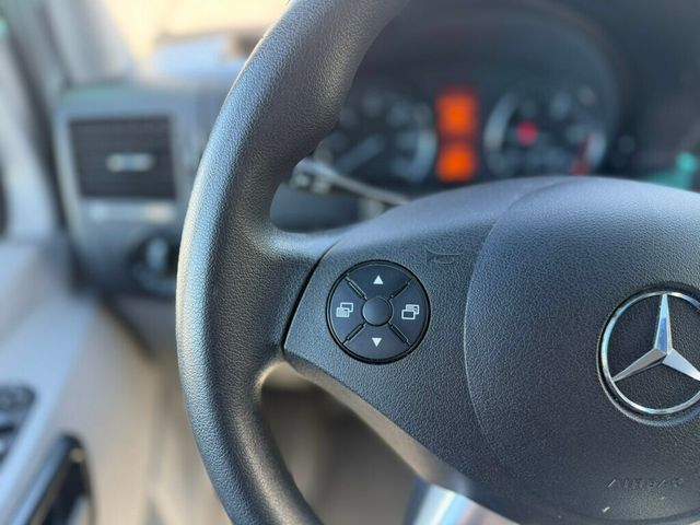 2016 Mercedes-Benz   - 23041750 - 10