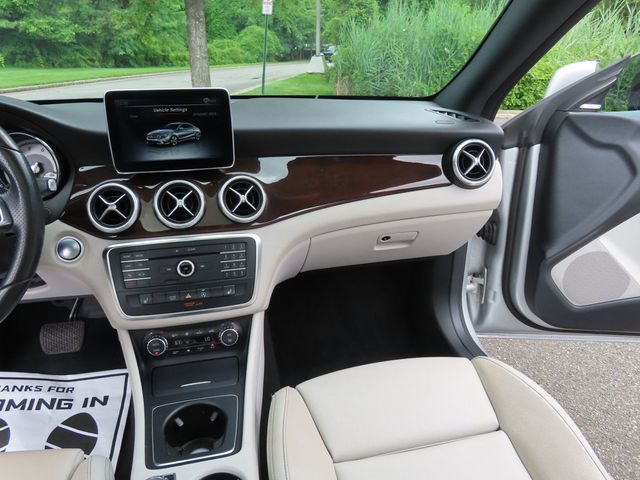 2016 Mercedes-Benz CLA 4dr Sedan CLA 250 4MATIC - 23060235 - 32