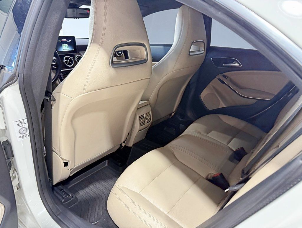 2016 Mercedes-Benz CLA 4dr Sedan CLA 250 4MATIC - 22945690 - 32