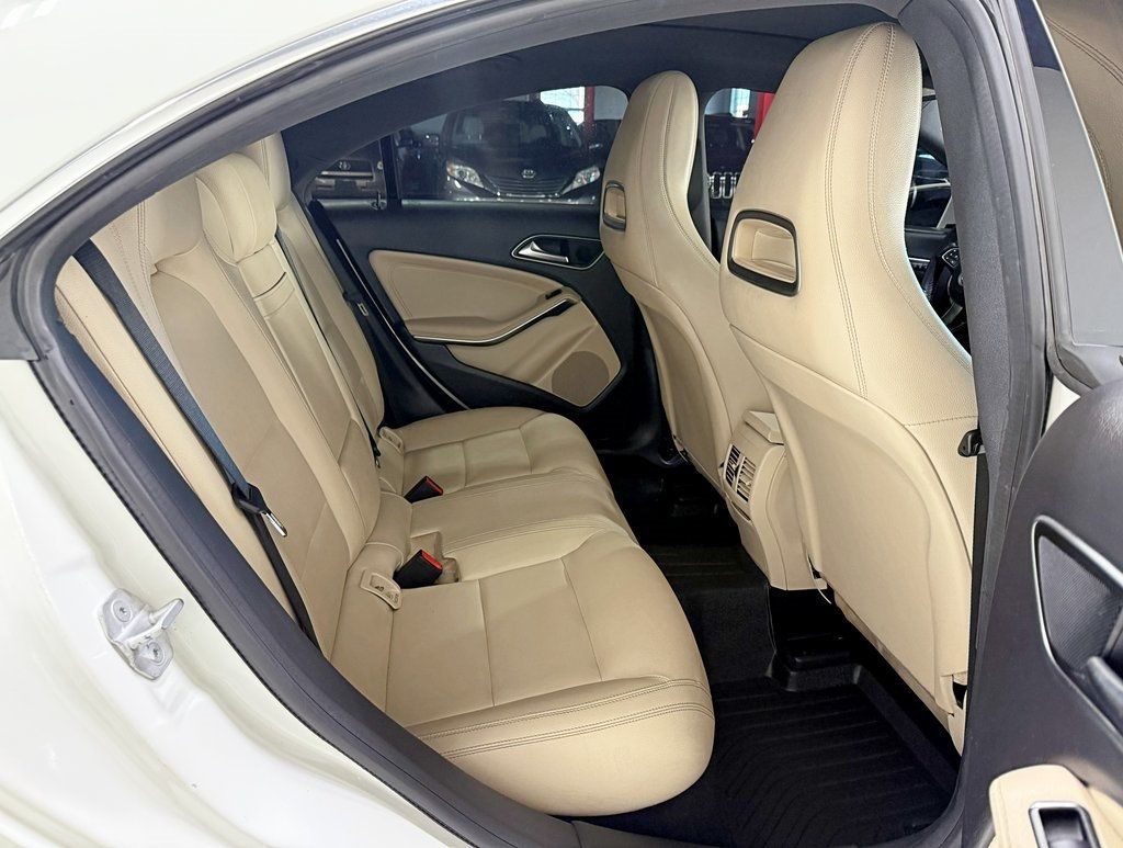 2016 Mercedes-Benz CLA 4dr Sedan CLA 250 4MATIC - 22945690 - 35