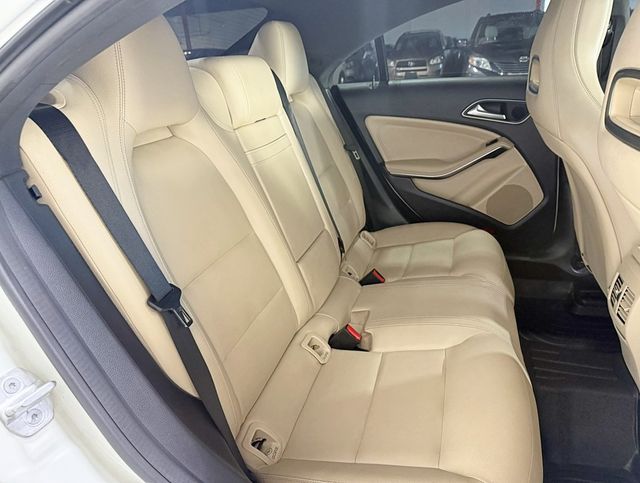 2016 Mercedes-Benz CLA 4dr Sedan CLA 250 4MATIC - 22945690 - 37