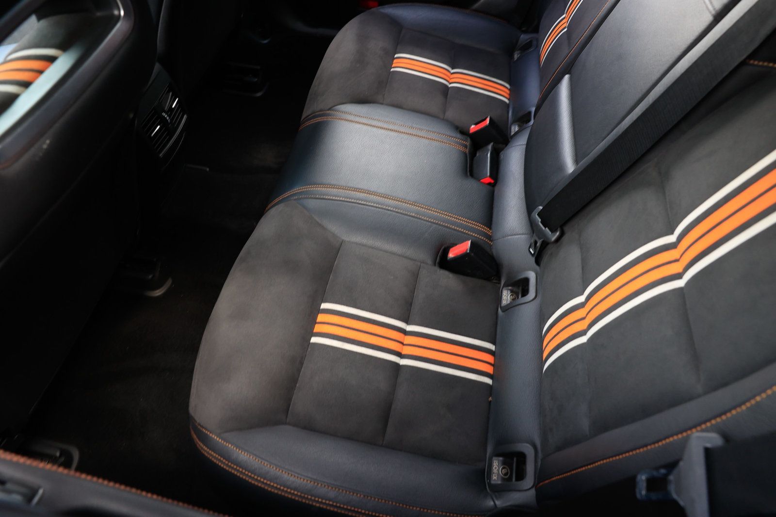 2016 Mercedes Benz CLA 250 photo 10