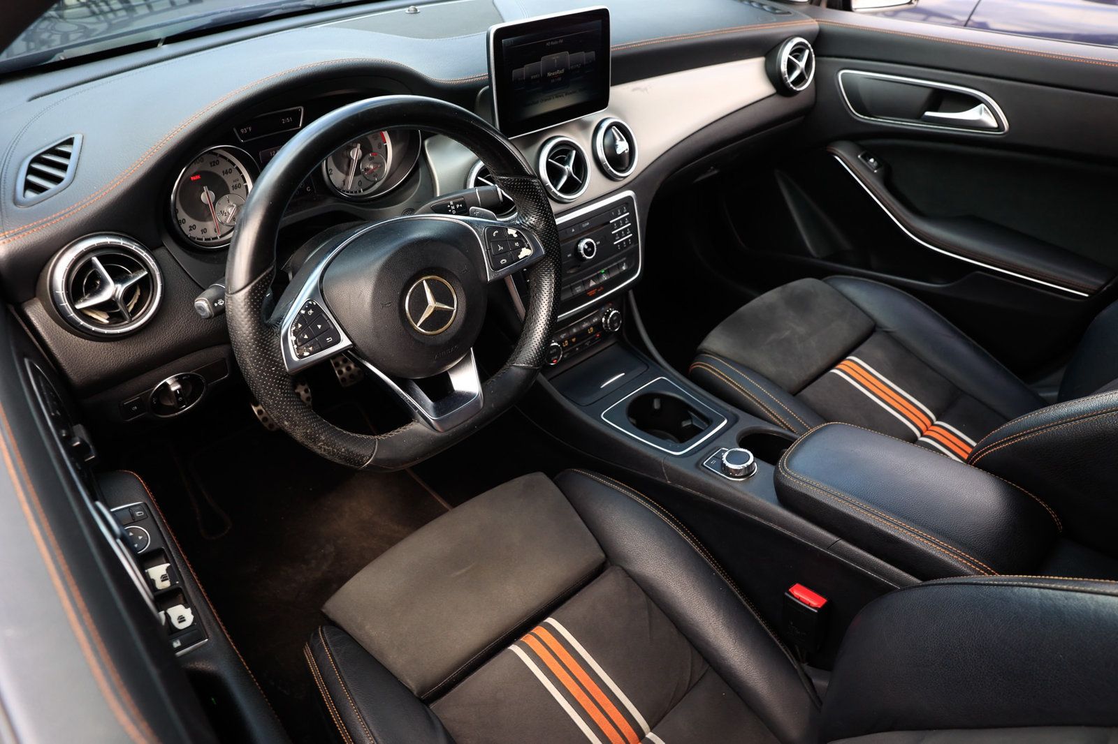 2016 Mercedes Benz CLA 250 photo 4