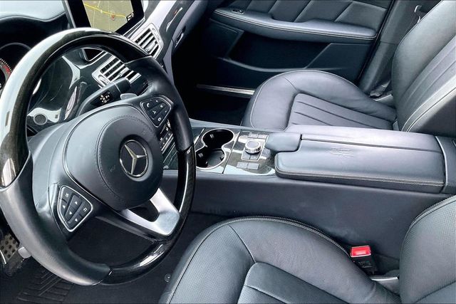 2016 Mercedes-Benz CLS 4dr Sedan CLS 550 4MATIC - 22972873 - 30