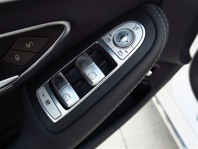 2016 Mercedes-Benz C-Class 4dr Sedan C 300 4MATIC - 16977725 - 18