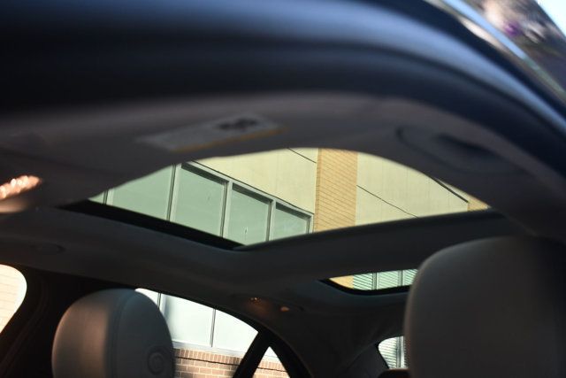 2016 Mercedes-Benz C-Class 4dr Sedan C 300 4MATIC - 23012942 - 35