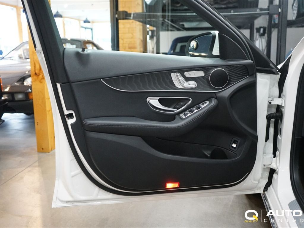 2016 Mercedes-Benz C-Class 4dr Sedan C 300 4MATIC - 22921969 - 10