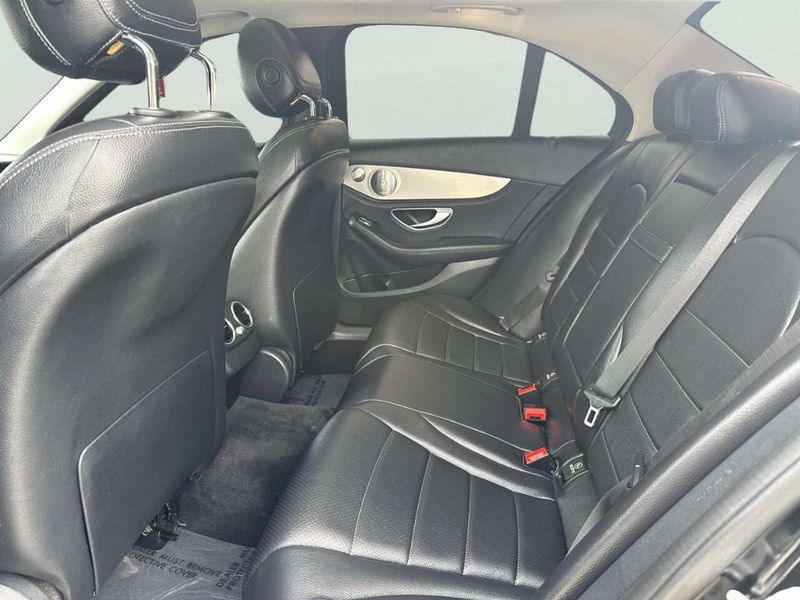 2016 Mercedes-Benz C-Class 4dr Sedan C 300 4MATIC - 23022860 - 10