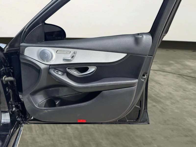 2016 Mercedes-Benz C-Class 4dr Sedan C 300 4MATIC - 23022860 - 22