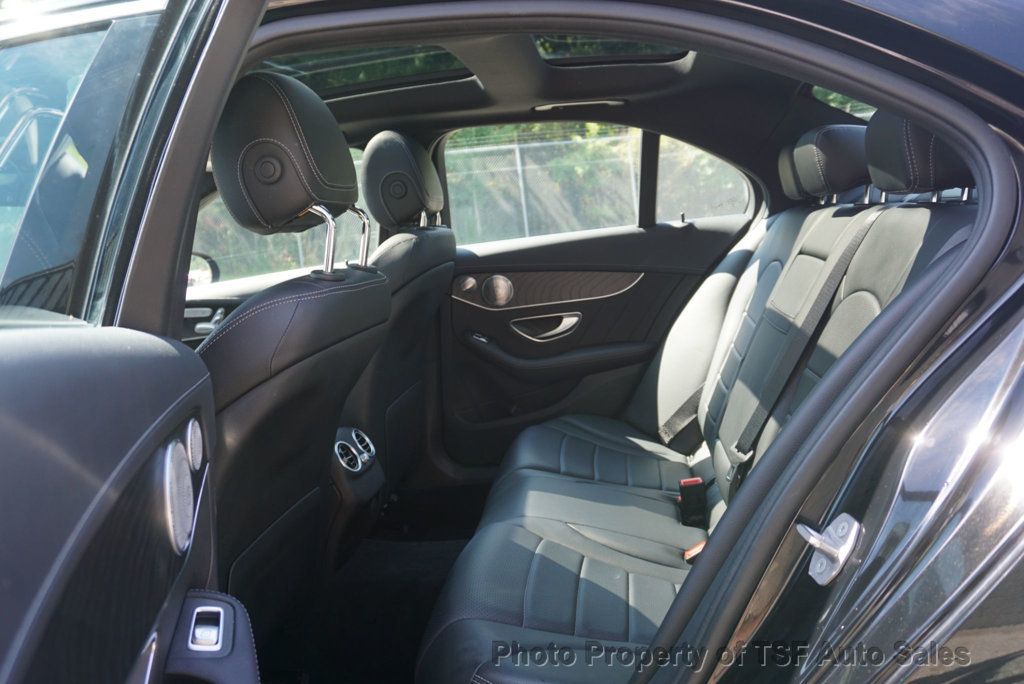 2016 Mercedes Benz C 300 4MATIC photo 11