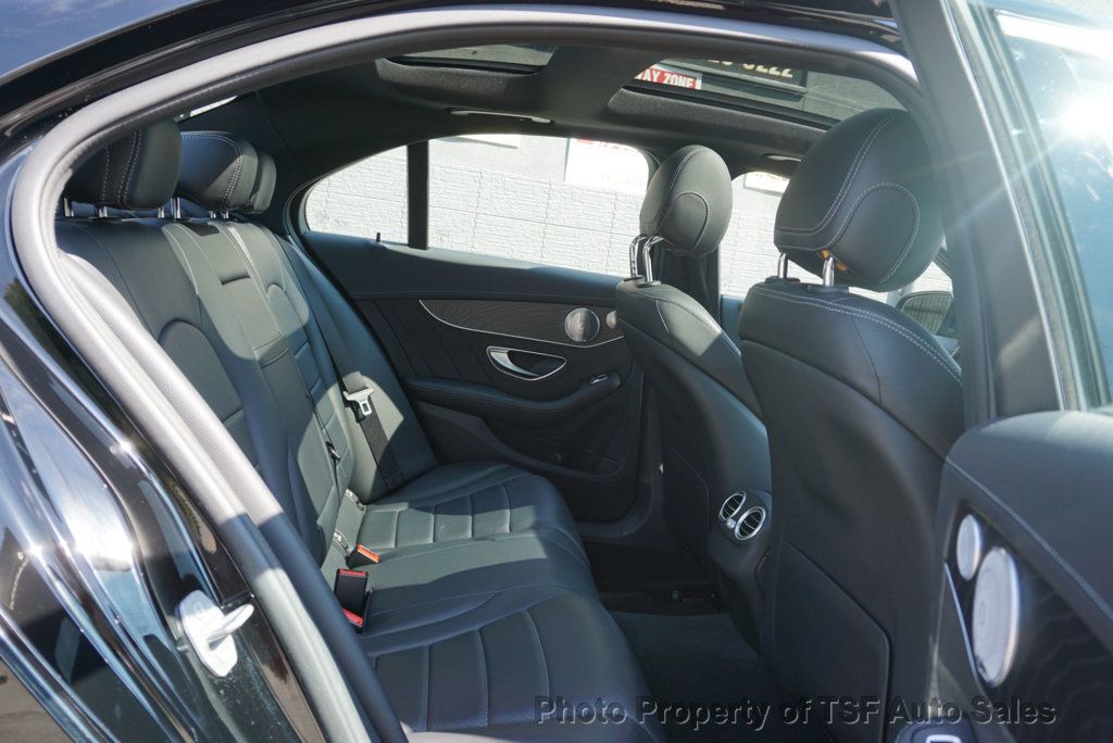 2016 Mercedes Benz C 300 4MATIC photo 12