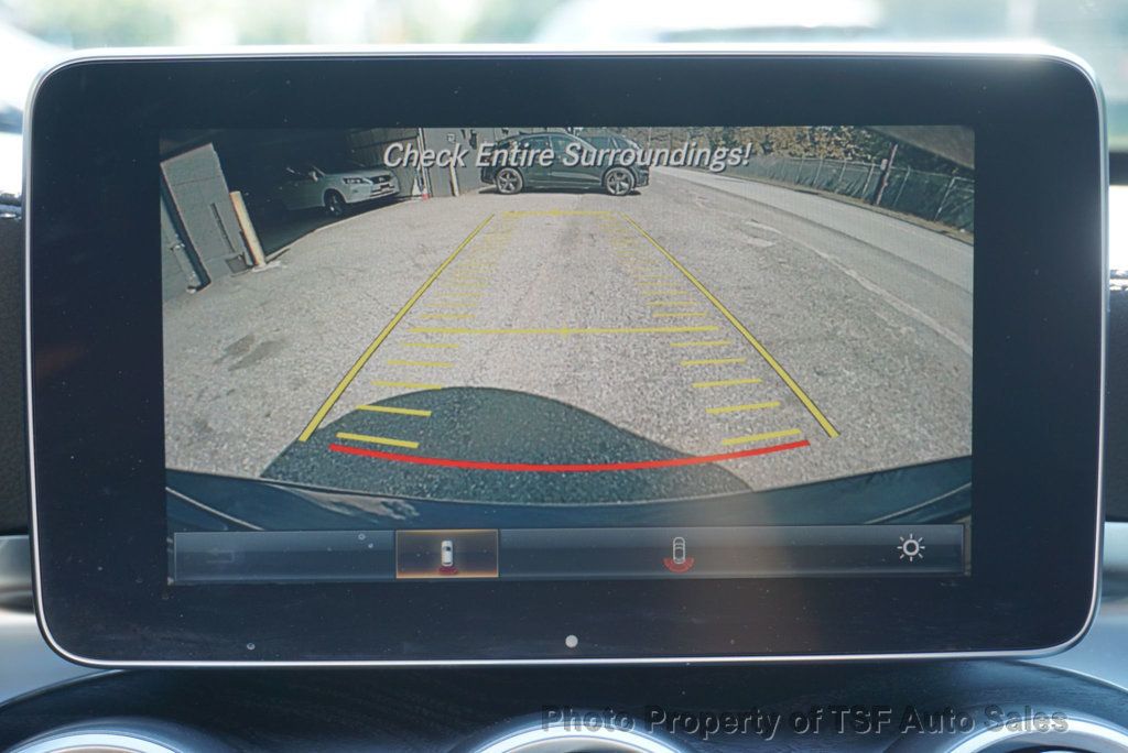 2016 Mercedes Benz C 300 4MATIC photo 24