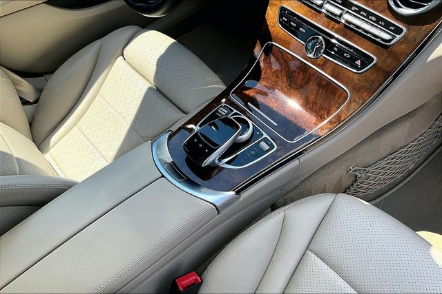 2016 Mercedes-Benz C-Class 4dr Sedan C 300 Luxury 4MATIC - 23029101 - 29