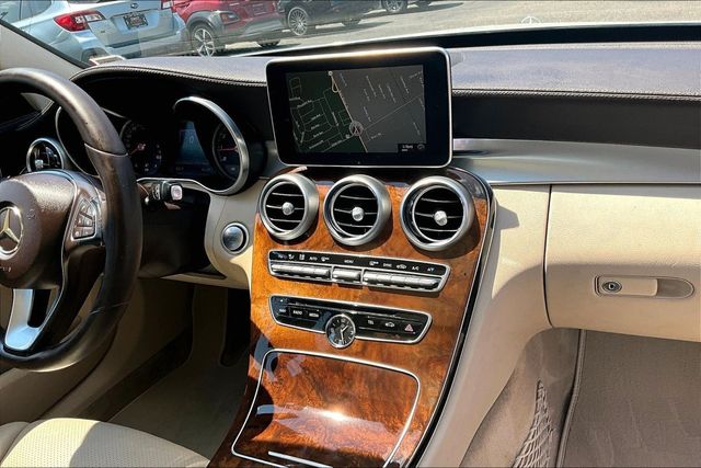 2016 Mercedes-Benz C-Class 4dr Sedan C 300 Luxury 4MATIC - 23029101 - 30