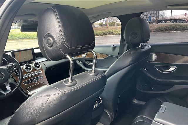 2016 Mercedes-Benz C-Class 4dr Sedan C 300 Luxury RWD - 22998026 - 17