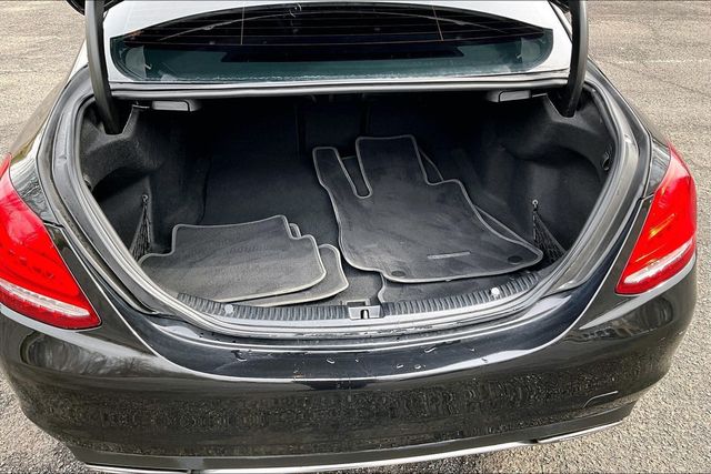 2016 Mercedes-Benz C-Class 4dr Sedan C 300 Luxury RWD - 22998026 - 33