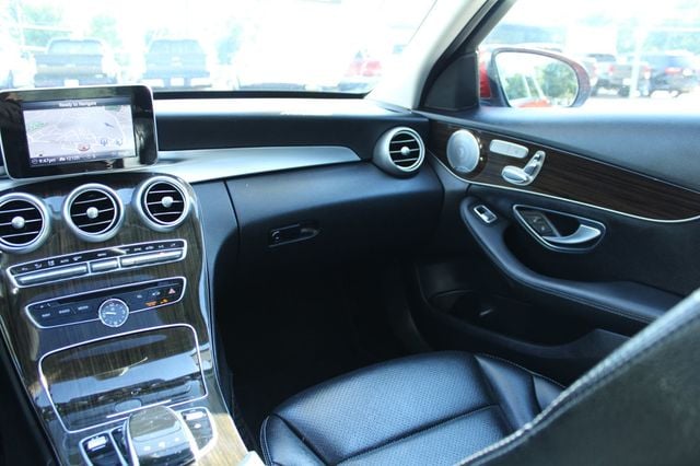 2016 Mercedes-Benz C-Class 4dr Sedan C 300 RWD - 23068949 - 16