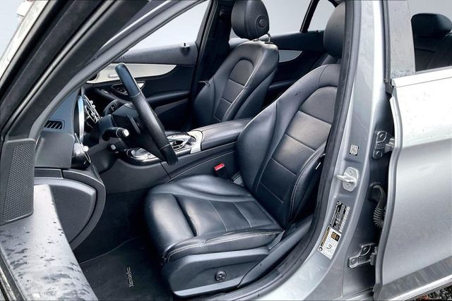 2016 Mercedes-Benz C-Class 4dr Sedan C 300 RWD - 22992383 - 9