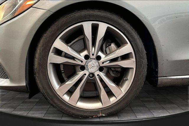 2016 Mercedes-Benz C-Class 4dr Sedan C 300 RWD - 22992383 - 35
