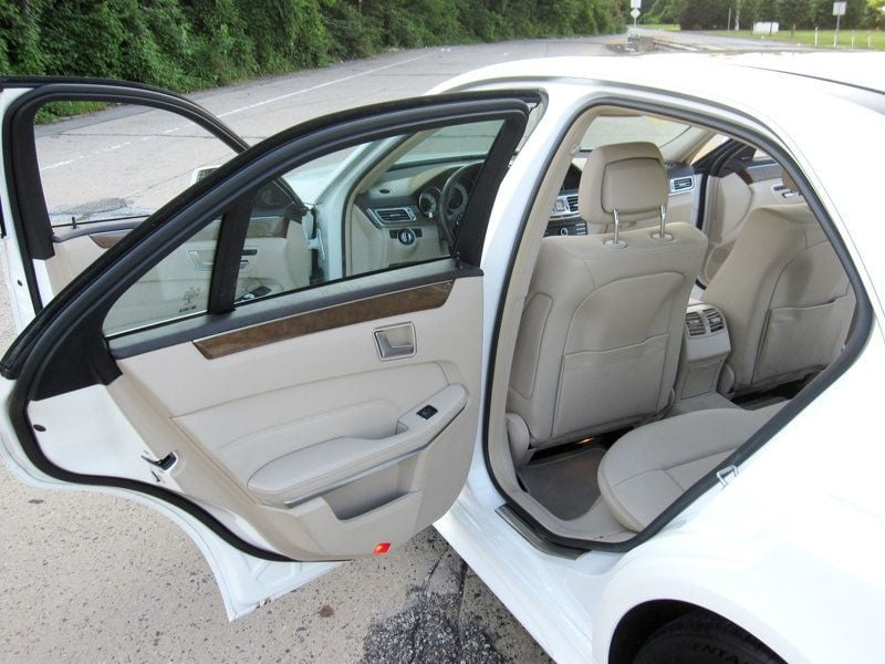2016 Mercedes Benz E Sedan 350 Sport 4MATIC photo 25