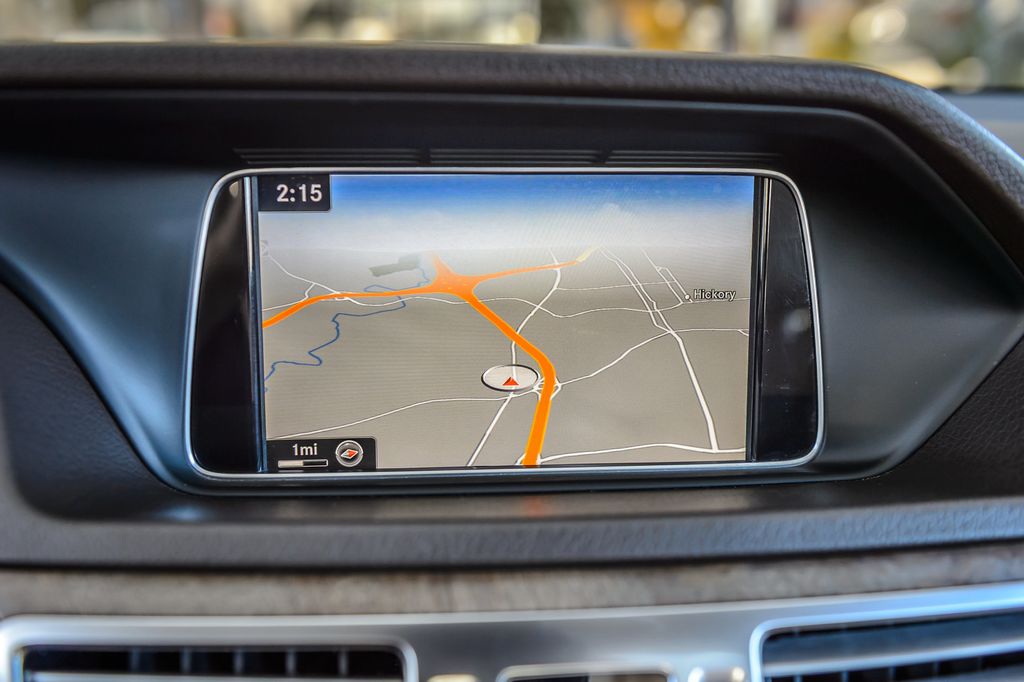 2016 Mercedes-Benz E-Class 4dr Sedan E 350 Sport RWD - 22952620 - 19