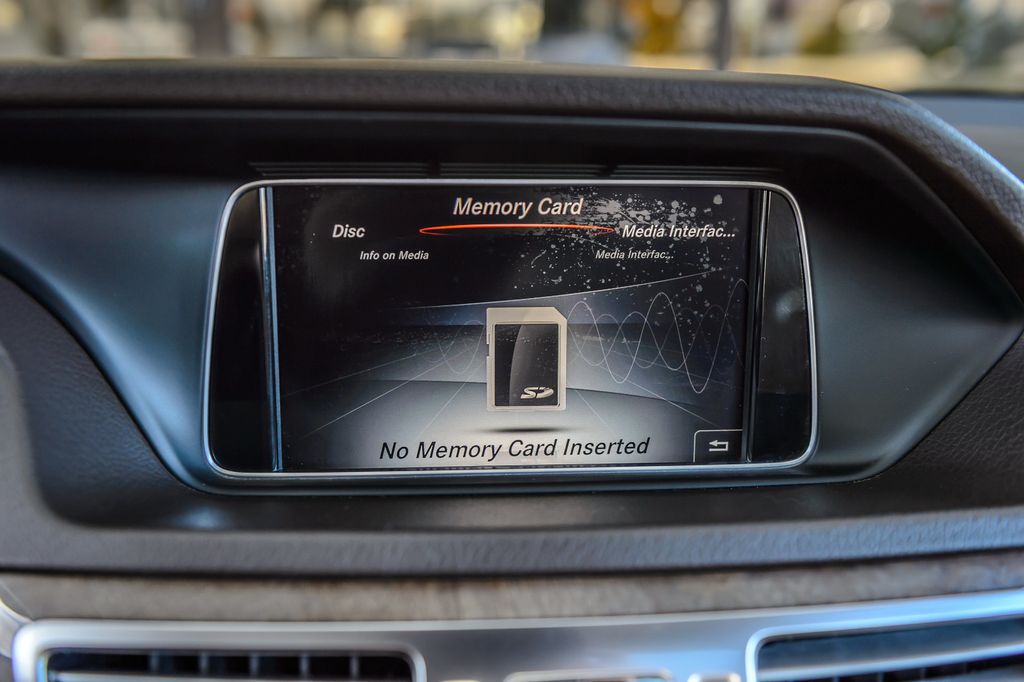 2016 Mercedes-Benz E-Class 4dr Sedan E 350 Sport RWD - 22952620 - 24