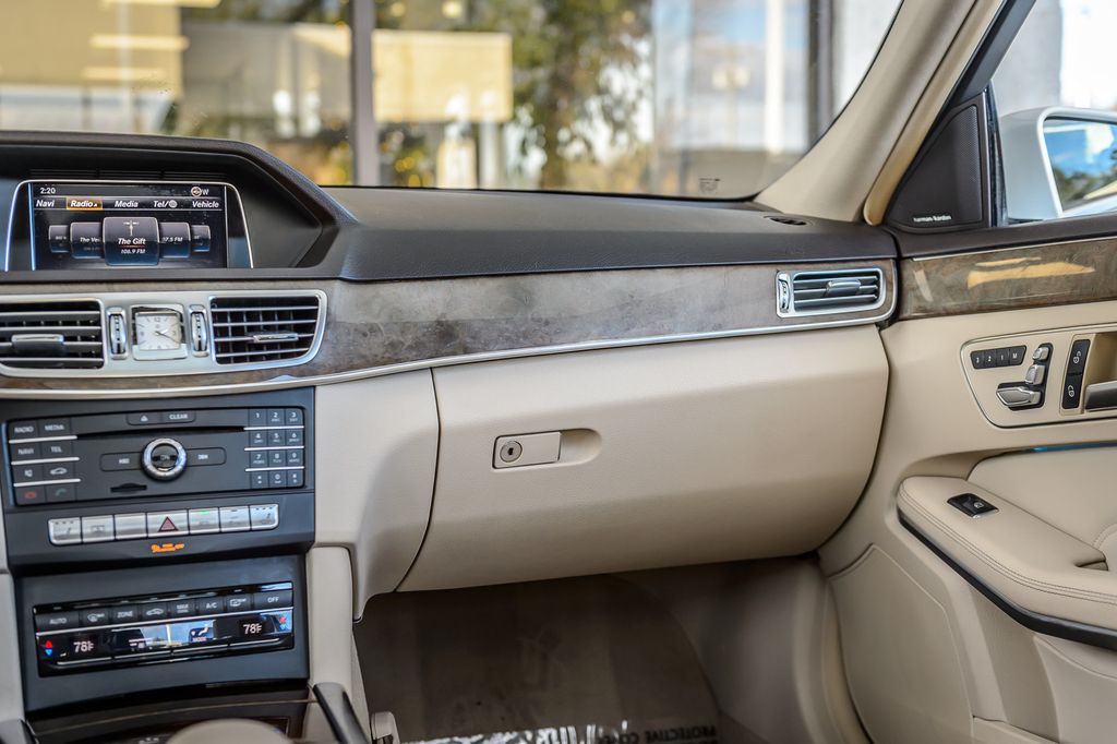 2016 Mercedes-Benz E-Class 4dr Sedan E 350 Sport RWD - 22952620 - 37