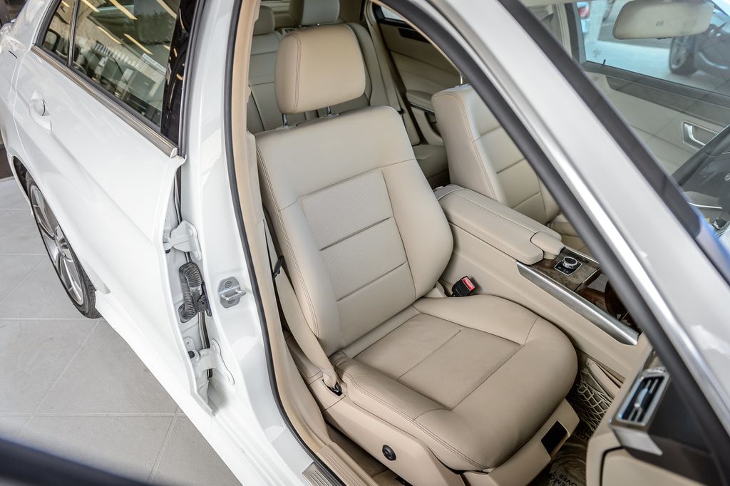 2016 Mercedes-Benz E-Class 4dr Sedan E 350 Sport RWD - 22952620 - 45